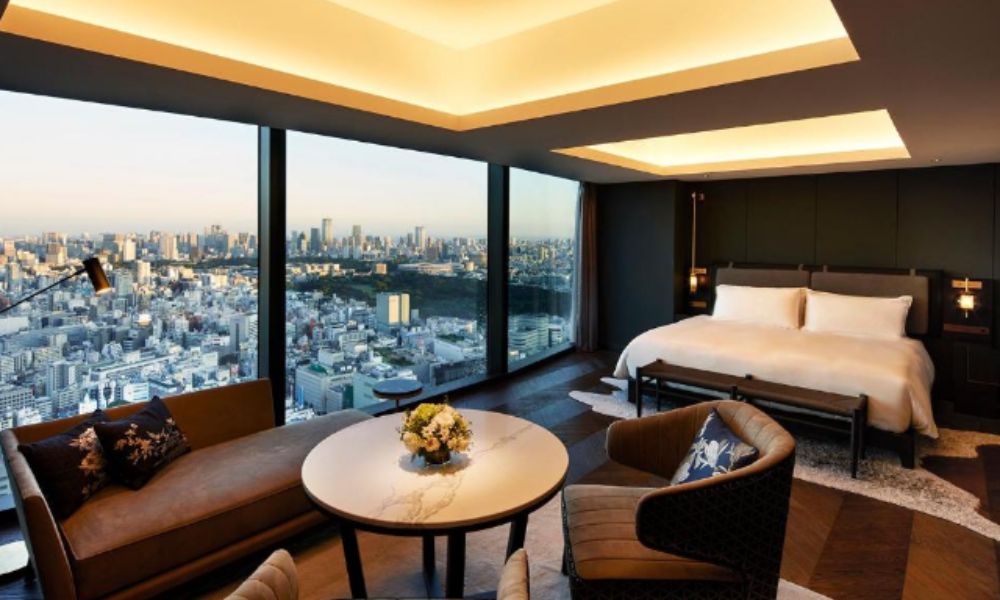 三山凌輝と花乃まりあの密会ホテル候補に挙がっているBELLUSTAR TOKYOの客室と夜景